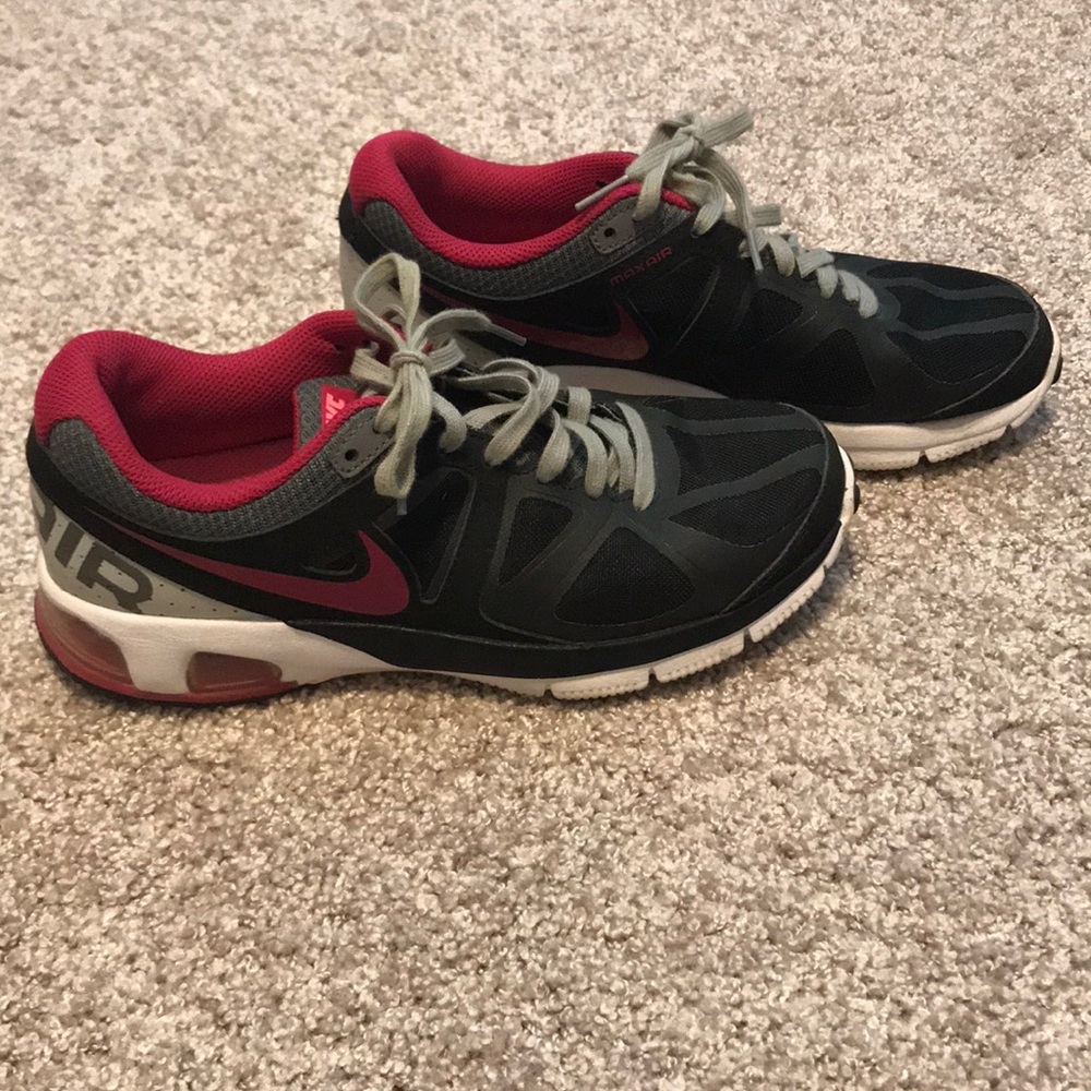 Women’s Nike air max’s